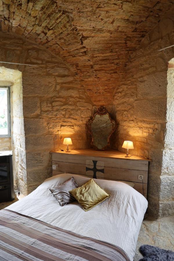 Chateau De St Chamarand - Grand & Petit